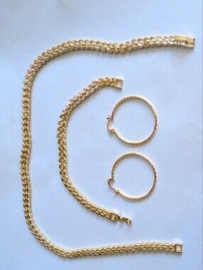 Feather Link Necklace